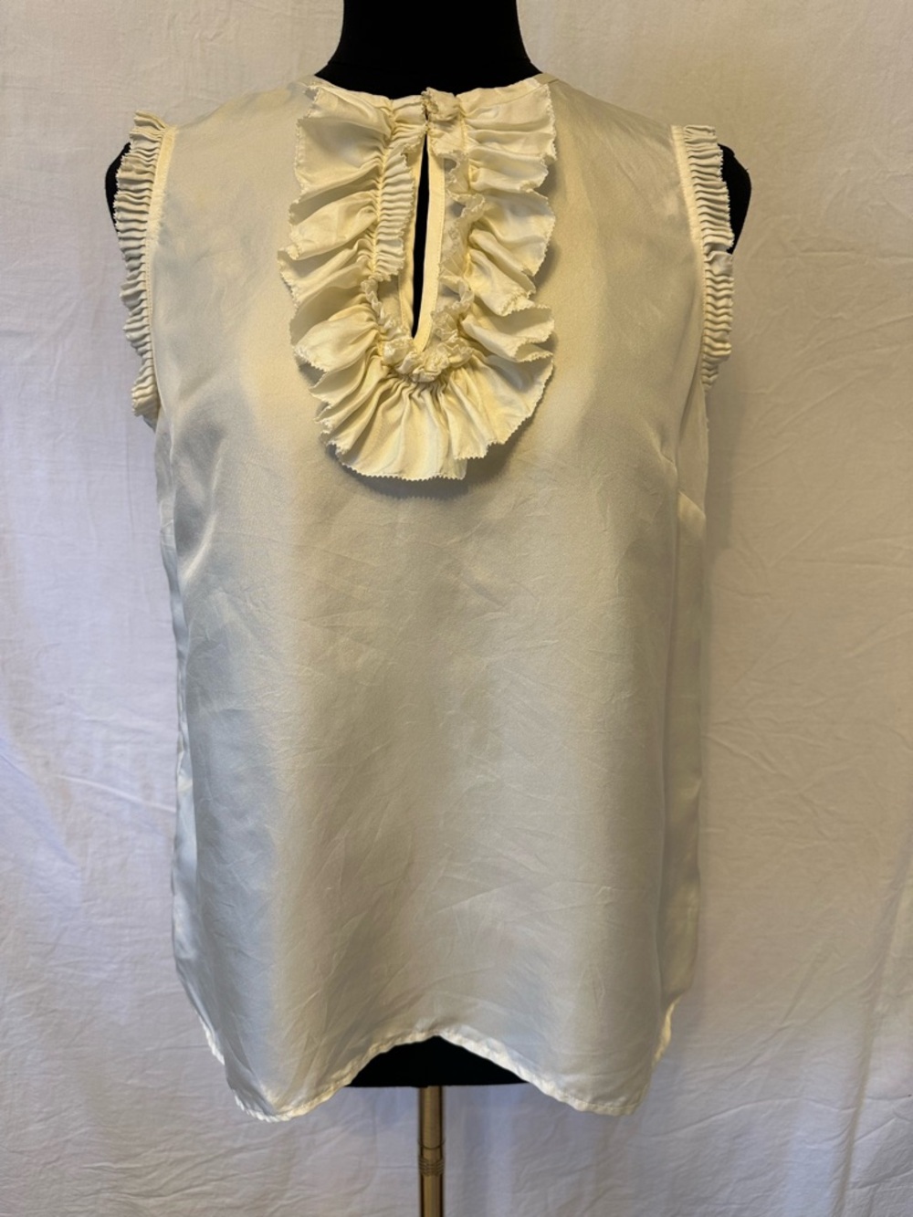 J.Crew 100% Silk Ruffle Front Blouse Ivory Sleeveless Top Size 6 Romantic
